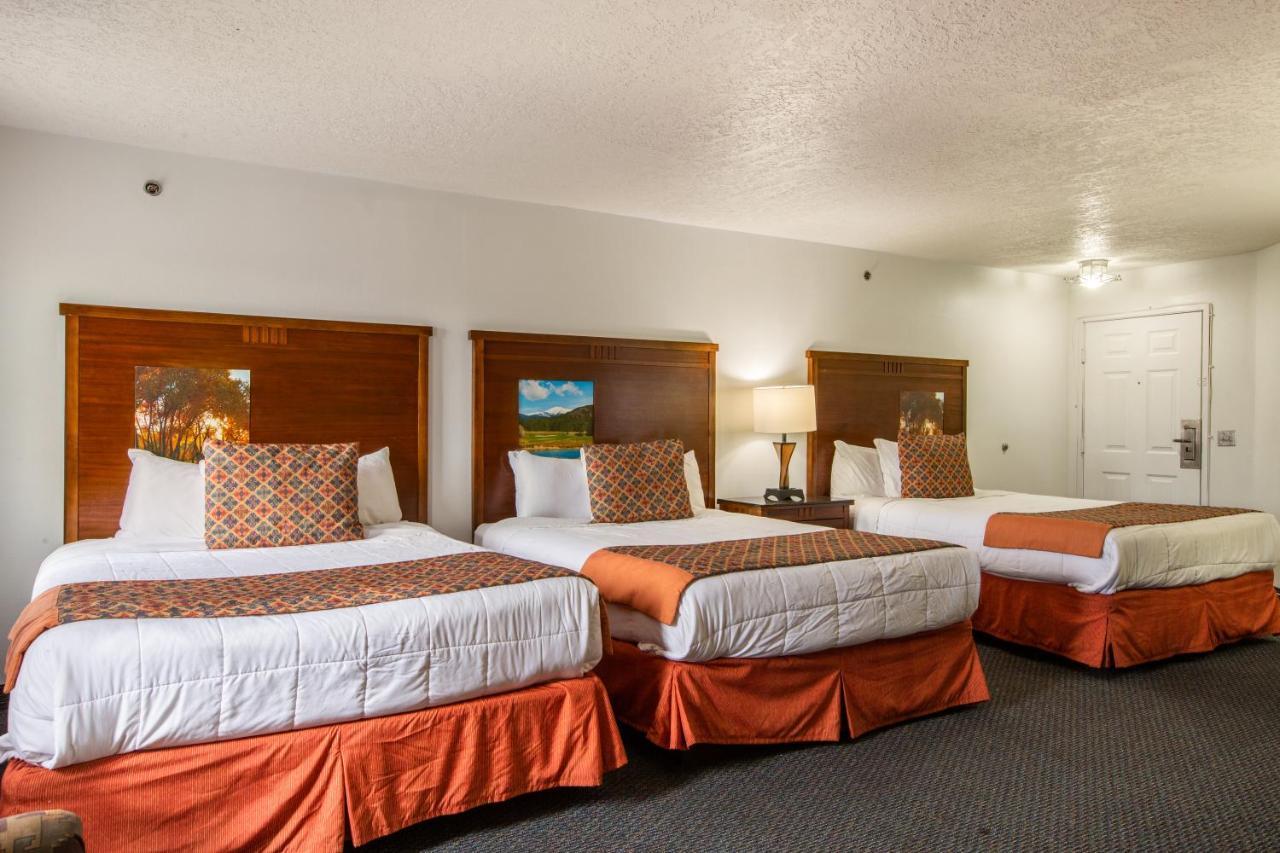 Sandia Peak Inn Old Town Abq, A Howard Johnson By Wyndham Albuquerque Exterior photo